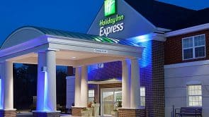 Holiday Inn Express Williamsburg Exterior
